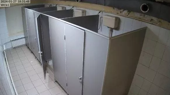 В туалете каргасокской школы по инициативе родителей установили камеры