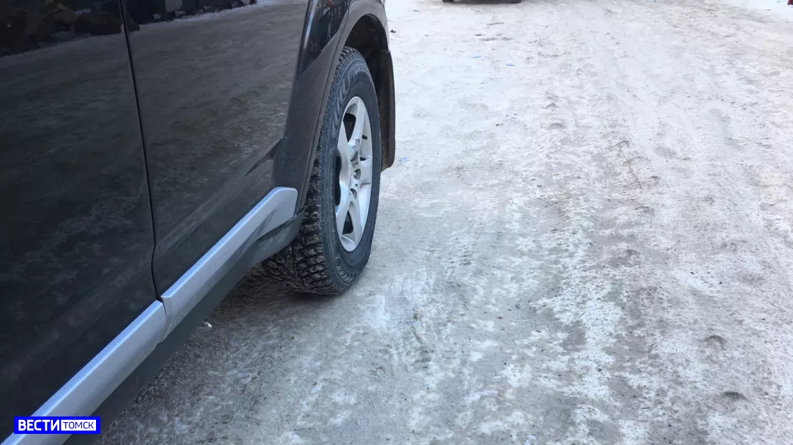Нанес несколько ударов и скрылся: пожилой томич повредил чужой автомобиль на улице Междугородней