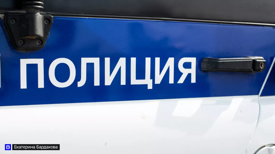 Томич украл в магазине дорогой смартфон, но разблокировать не смог