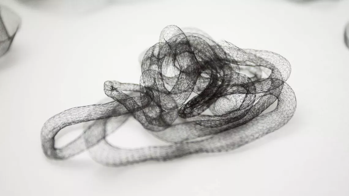 Томские ученые создали биосовместимый металлотрикотаж для лечения грыж