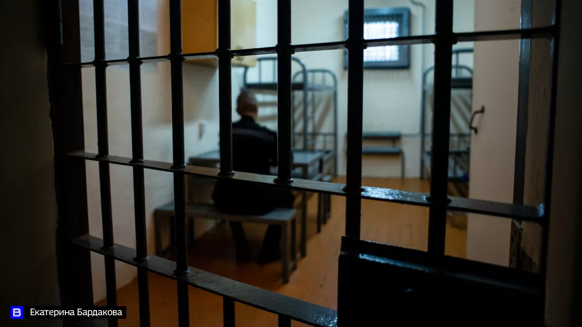Заключенный избил сотрудника колонии строгого режима в Томске