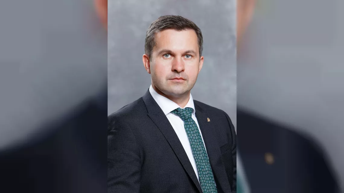 Мэр Дмитрий Махиня проверил ход капитального ремонта томских школ