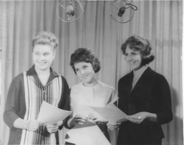 «Дикторы», 1965 г. На фото, слева-направо: Алла Ракитина, Галина Мельникова, Галина Чурина